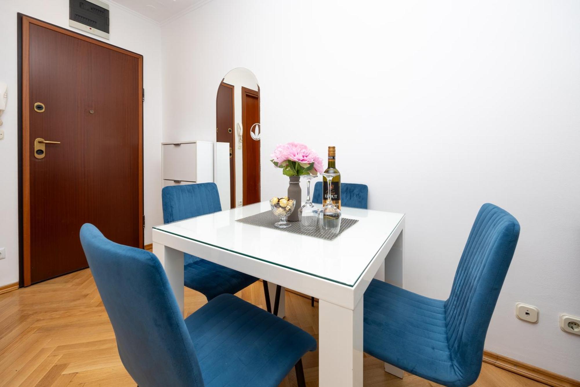 Apartment Paolo By The Beach Znjan Split Exterior foto